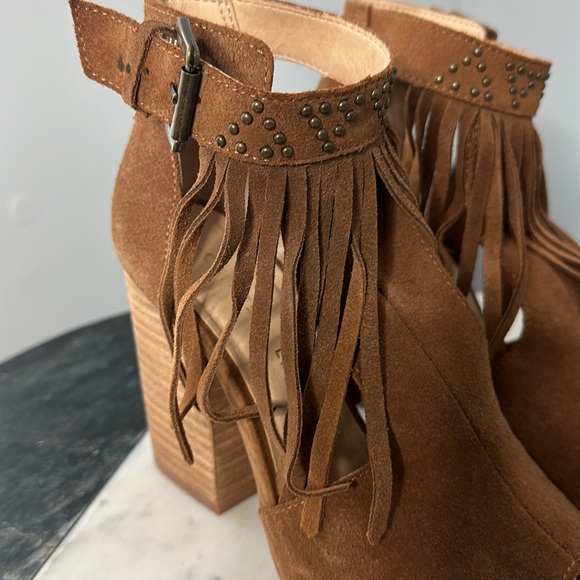 Chinese Laundry Boho Open Toe Fringe Booties - Picture 4 of 13